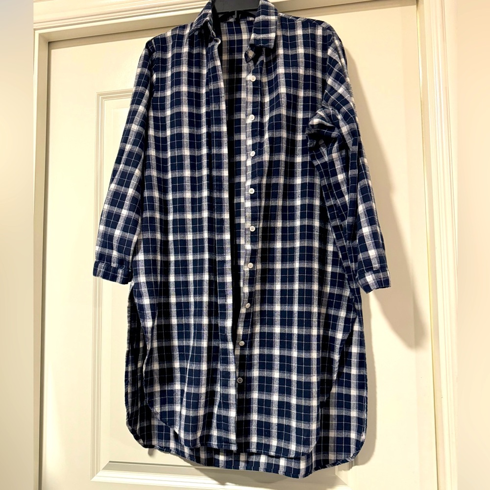 Long Sleeve Flannel Button up Dress Large